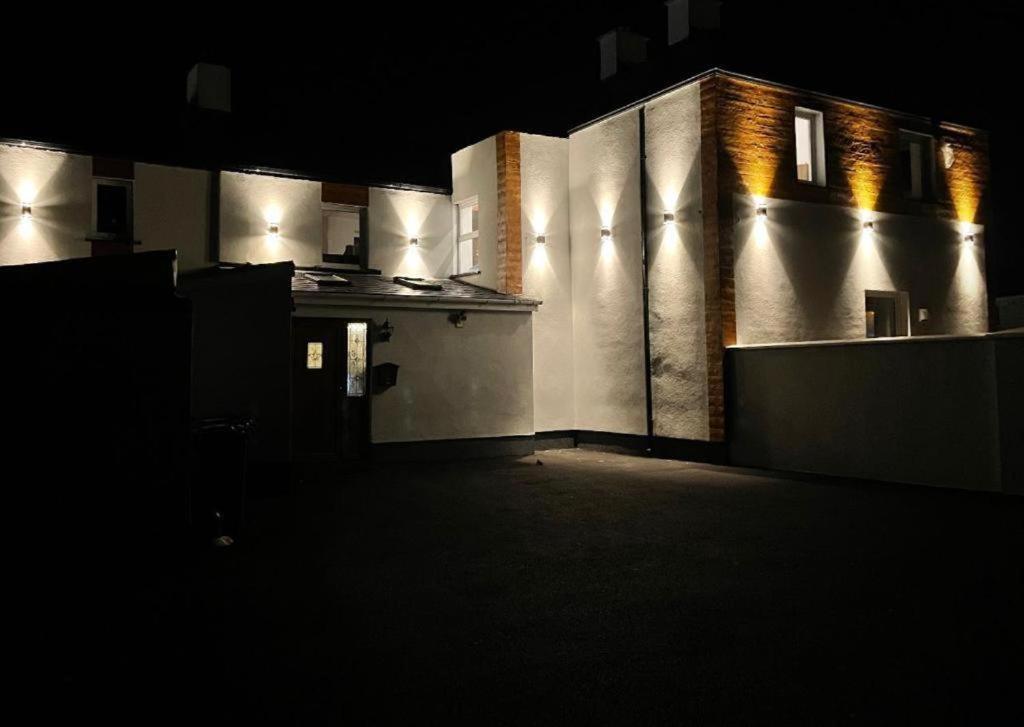 #1 Tgha Luxury Studio Apartment In Athlone Exterior photo